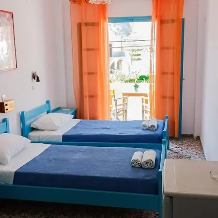 Chrissi Ammos * Perissa (Santorini)